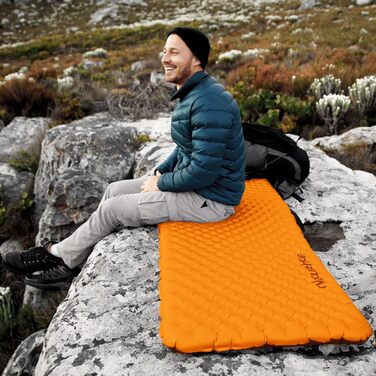 Каремат Naturehike Thermal 5.8 R-Wert для кемпінгу, самонадувний, 183x64 см (Помаранчевий)
