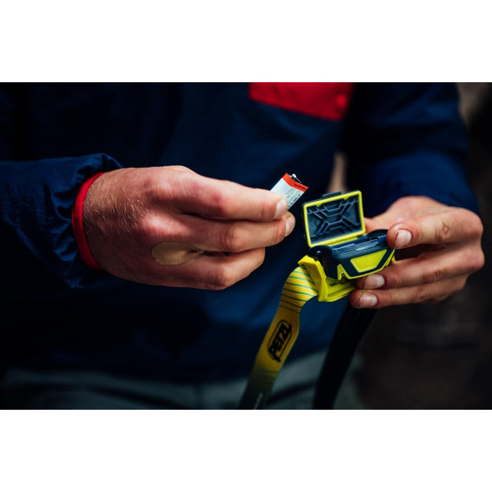 Ліхтарик на голову Petzl Tikka - Unisex, Зелений, Одиничний розмір