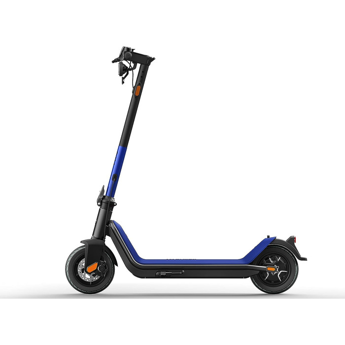 Електросамокат NIU KQi3 Sport з/без дорожньої сертифікації, запас ходу до 40 км, потужність 600 Вт, задній привід, широкі 9,5'' пневматичні шини, велика підніжка, подвійна гальмівна система, IP54, складаний, дисплей, підтримка додатку
