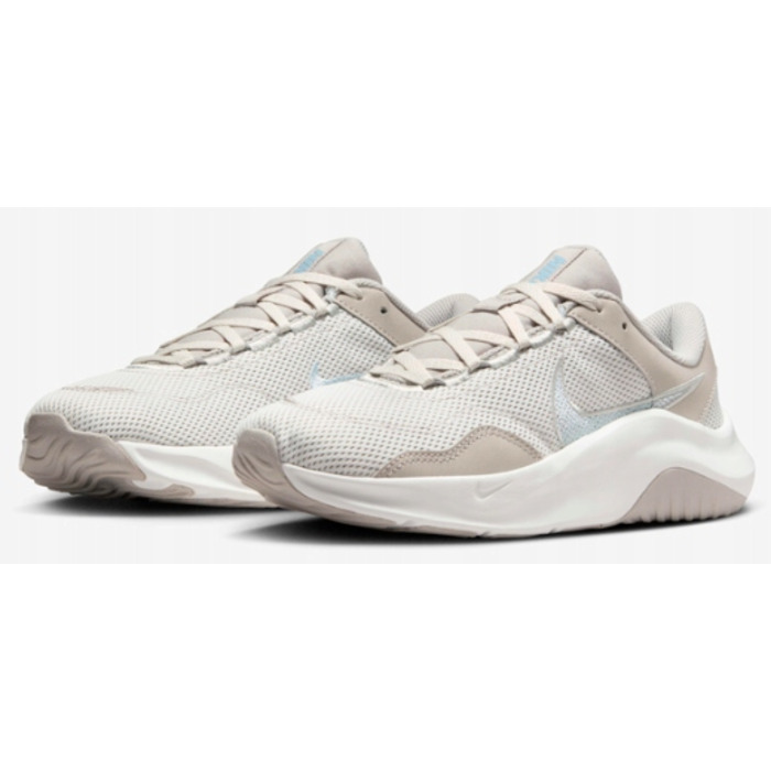Кросівки жіночі Nike Legend Essential 3 NN, р. 37,5 — зручне та модне спортивне взуття