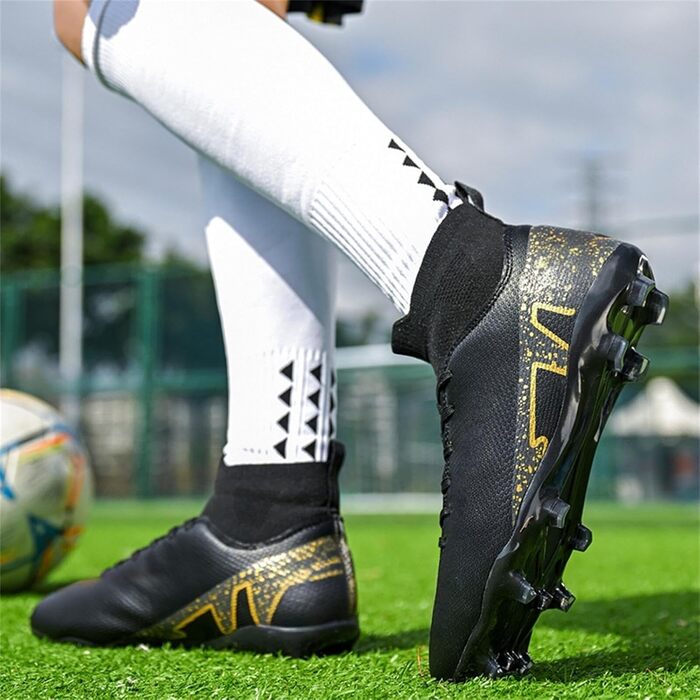 Футбольні черевики для чоловіків, жінок, дітей (хлопчиків та дівчаток) - для штучного газону, залу, тренувань. AG, FG, TF. Розмір 35 EU, колір чорний
