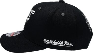 Кепка Mitchell & Ness Chicago Bulls Classic Red Snapback, чорна, універсальний розмір