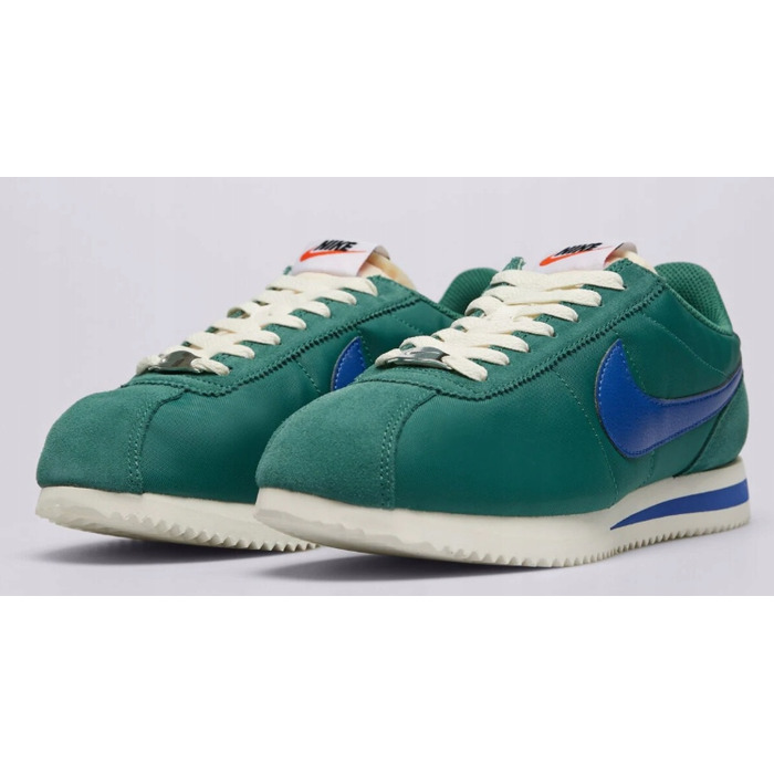 Спортивні кросівки Nike Cortez для підлітків: модні, легкі та зручні