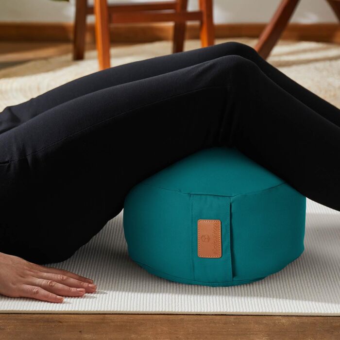 Йога-боулстер Rundes 30см x 15см | Знімний чохол | Наповнювач: органічна гречка (KBA) | Для Інь-йоги та медитації (гречка, темно-зелений)