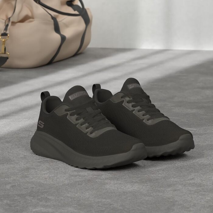Жіночі кросівки Skechers Bob's Squad Chaos Face-Off, бежевий колір, текстиль (розмір 42 EU, Wide Fit, Black Engineered Knit Trim)