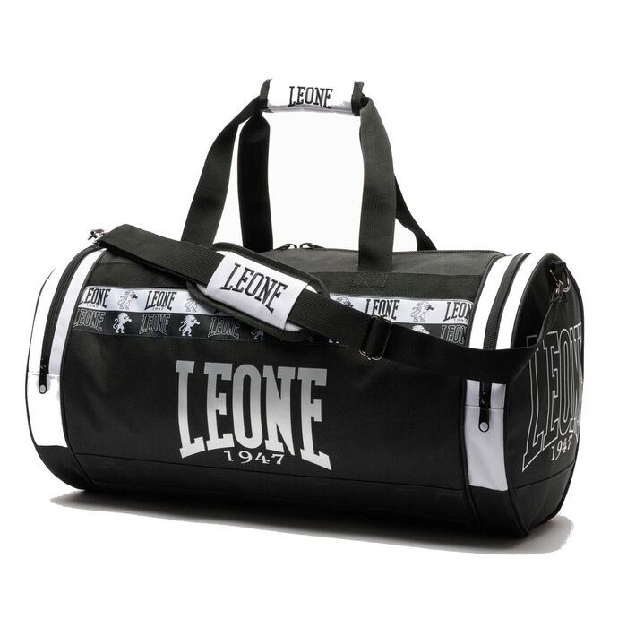 Спортивна сумка Leone 1947 Iconic чорна — універсальна сумка для тренувань, фітнесу, єдиноборств та подорожей