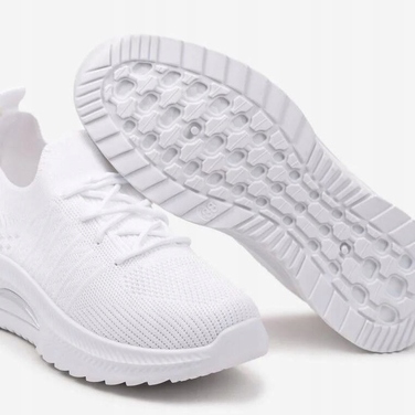 Жіночі білі кеди Adidas без шнурівки — зручне, легке спортивне взуття, розмір 38