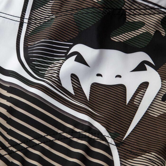 Чоловічі тренувальні шорти Venum Camo Hero, коричневий камуфляж