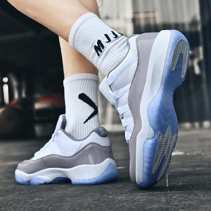 Кросівки баскетбольні чоловічі/жіночі, унісекс. Зручні кросівки для занять спортом, прогулянок та повсякденного носіння. Розміри 36-45, білий, синій, сірий. Антиковзаюча підошва, легкі.