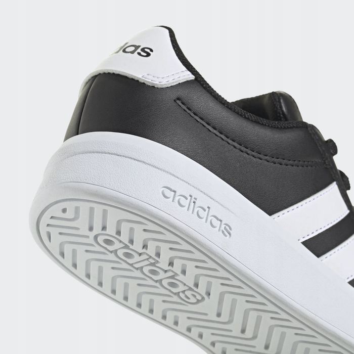 Жіночі кросівки adidas Grand Court 3.0 чорні JP9366, розмір 38 2/3