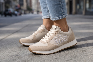 Жіночі спортивні кросівки GAP низькі, бежеві, розмір 37