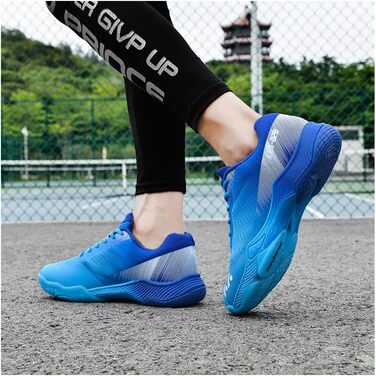 Тенісні кросівки Halle для чоловіків та жінок: дихаючі, з антиковзким покриттям, для бадмінтону, тенісу на ґрунті, тренувань. Розміри 36-46 EU. Кольори: білий, чорний, синій.