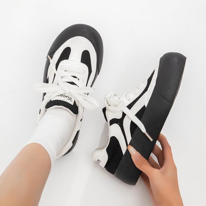 Жіночі кросівки Tuopin Mode: класична гумова підошва, стильні, неслизькі, повсякденні. Чорно-білі (39.5 EU)