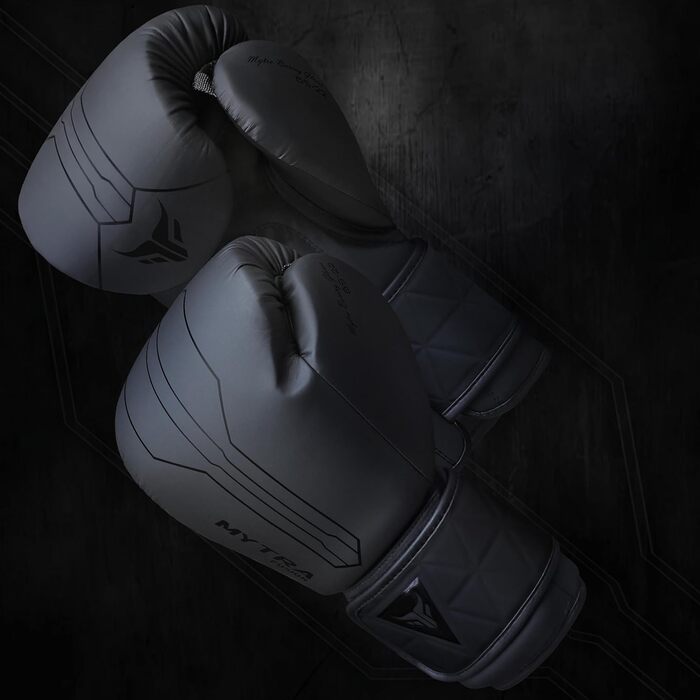 Боксерські рукавички Mytra Fusion 16oz чорні з бинтами, для MMA, Муай Тай, кікбоксингу, чоловічі та жіночі, тренувальні