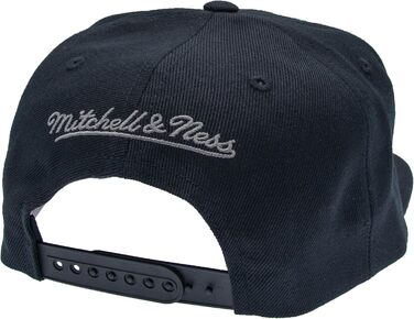Кепка Mitchell & Ness NBA Chicago Bulls Snapback чорна