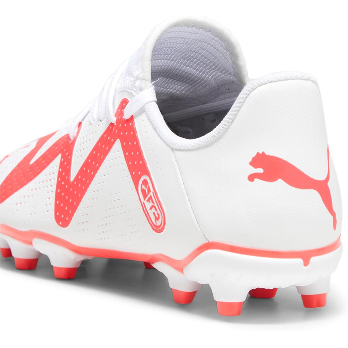 Дитячі футбольні бутси PUMA Future Play FG/AG Jr для гри на траві та штучному покритті, 37 EU, білий/фіолетовий