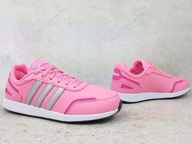 Жіночі спортивні кросівки Adidas GZ4932, розмір 38