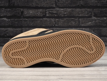 Жіночі спортивні кросівки Adidas, розмір 37 1/3