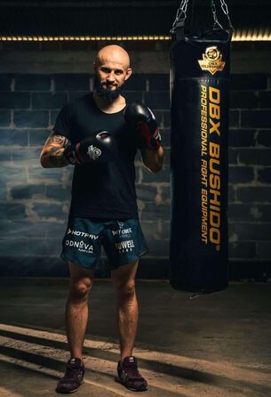 Боксерський мішок DBX BUSHIDO SPORT 130 см, 60 кг, наповнений гумовою крихтою, для боксу та кікбоксингу