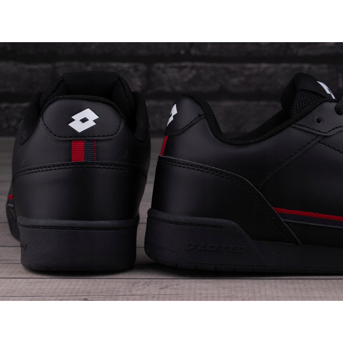 Чоловічі спортивні кросівки Lotto Nandu black/red 2400100U 1130