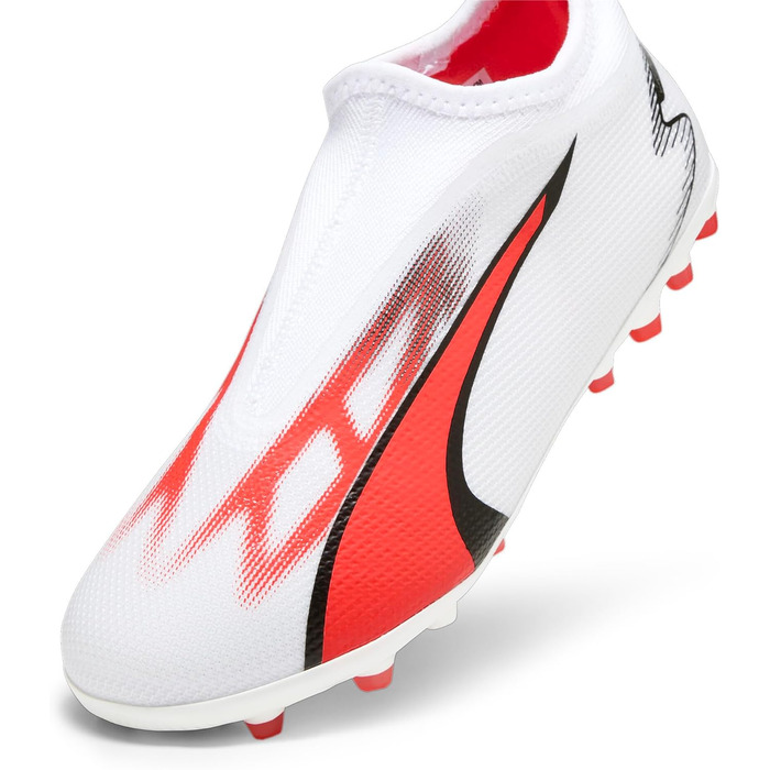 Дитячі футбольні бутси PUMA Ultra Match Ll Mg Jr для гри на траві та штучному покритті (34.5 EU)