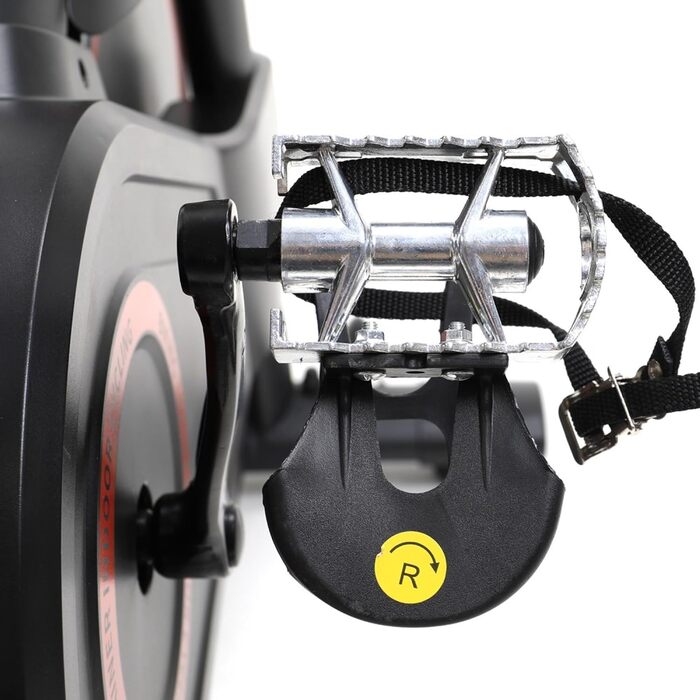 Велотренажер TechFit Professional Indoor Cycle з маховиком 20 кг, магнітним опором (99 рівнів), Bluetooth, дисплеєм, кріпленням для планшета, алюмінієвими педалями та регульованим кермом. Максимальна вага користувача: 200 кг. Розміри: 117x107x53 см