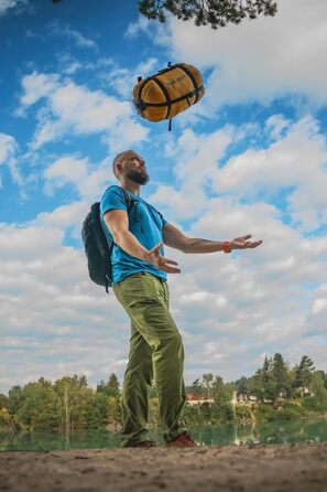Сплячий мішок Husky Enjoy 4 сезони до -25°C, зимовий спальник для дорослих, кемпінг, трекінг, 230x85 см