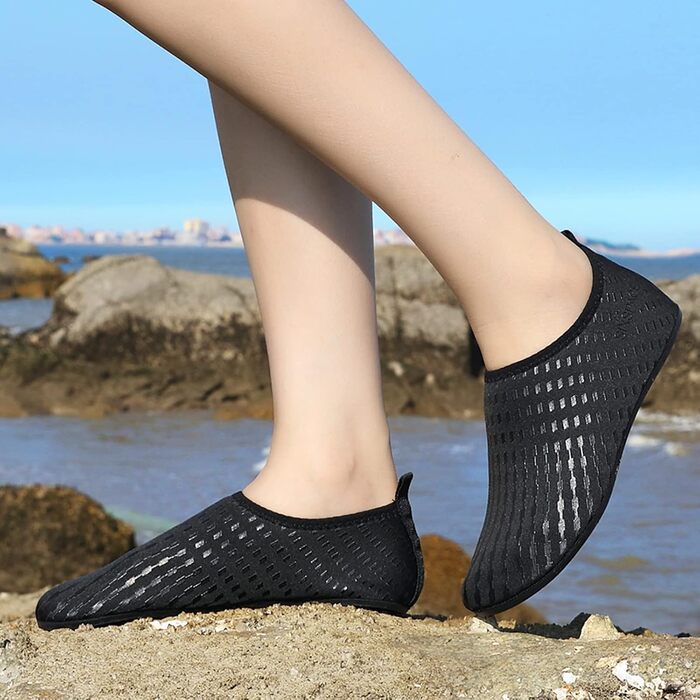 Водні черевики Sixspace для чоловіків та жінок. Дихаючі плавальні черевики для пляжу, дайвінгу, йоги та спортзалу. Розміри 34-47. Чорний.