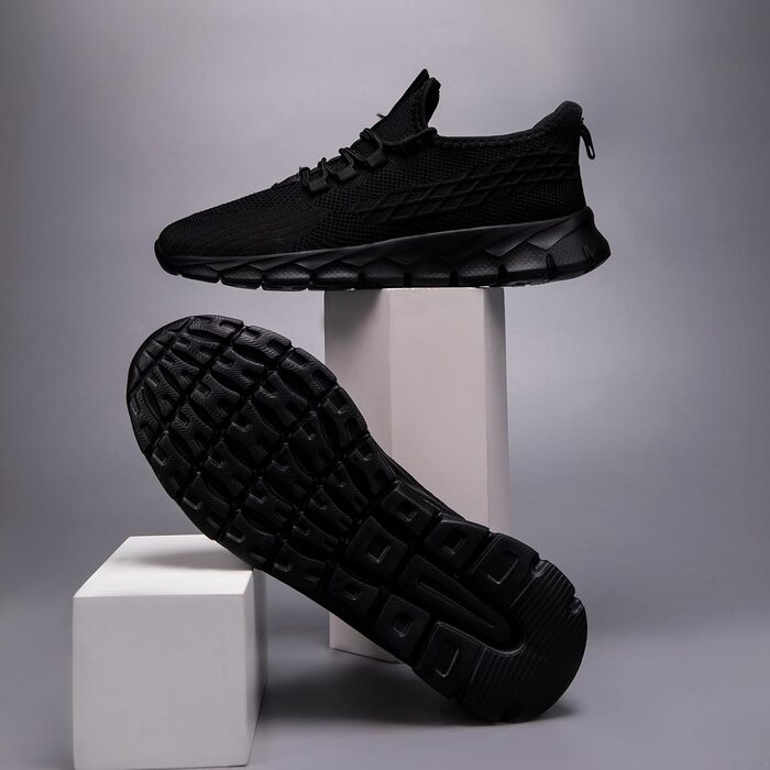 Чоловічі кросівки для бігу та фітнесу. Модель для вулиці та ходьби. Чорний колір, 49 EU