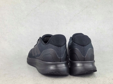 Жіночі спортивні кросівки Adidas RUNFALCON, розмір 38