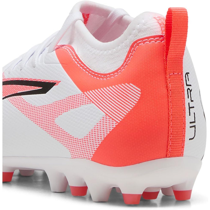 Дитячі футбольні бутси PUMA Ultra 5 Match Mg Jr - біло-чорні з червоними світловідбивачами (32 EU)