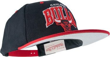 Кепка Mitchell & Ness Snapback Team Arch NBA Chicago Bulls чорний/червоний