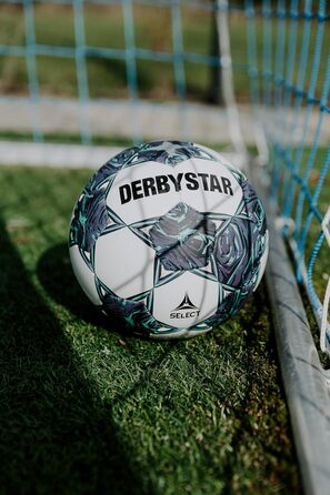 М'яч для футболу DERBYSTAR Topic TT 1 - офіційний, якісний, для гри та тренувань