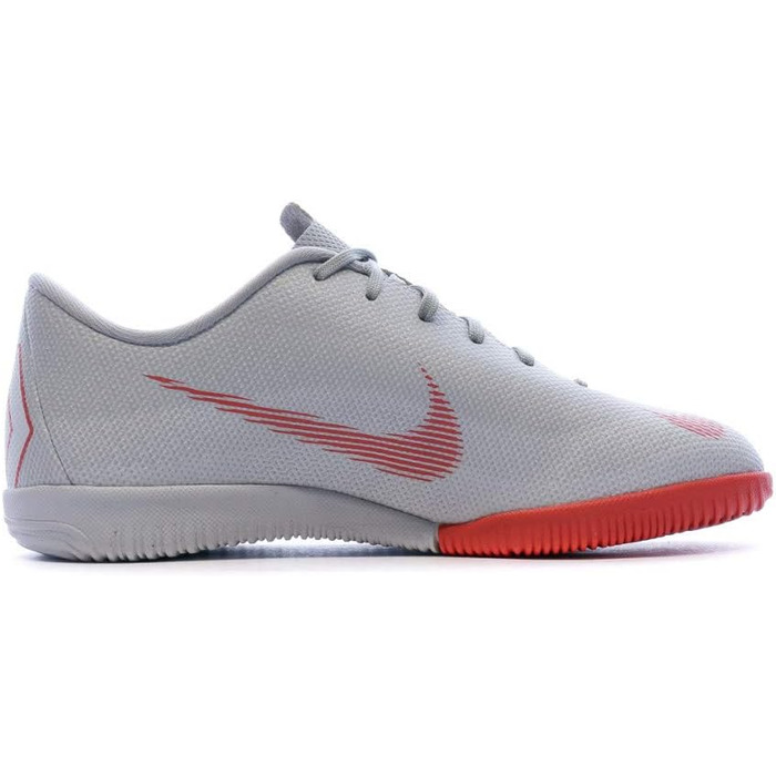 Дитячі футзальні кросівки Nike Vapor 12 Academy GS IC для залу, 33 EU, кольори Wolf Grey, Lt Crimson, Pure Platinum