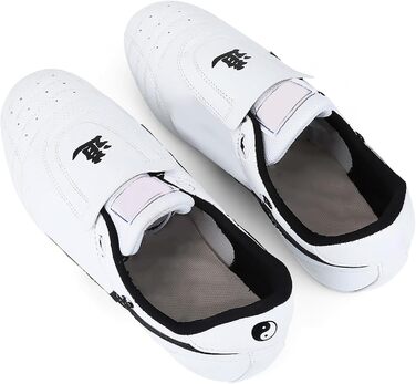 Взуття для Taekwondo, боксу, кунг-фу, тай-чі: чоловіче та жіноче, дитяче. Розмір 44 EU