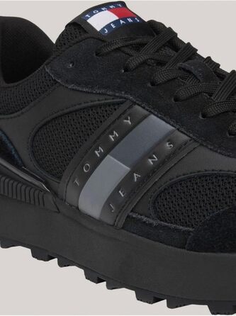 Футболка Tommy Jeans чоловіча Technical Runner ESS Em0em01537, чорна