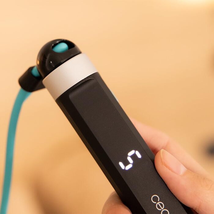 Скакалка Cecotec Springseil SmartComba 3000 Connected: регульована, 2-в-1, з LED-дисплеєм та підключенням до додатку