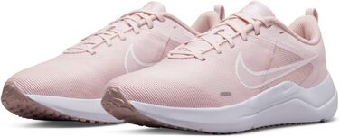 Кросівки Nike Downshifter 12 для чоловіків, Barely Rose White Pink Oxford, розмір 40.5 EU