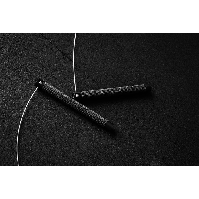 RPM Comp4 - Преміум-стрибкове канат для професіоналів. Алюмінієві ручки, регульована довжина, швидка ротація для Double Unders. Ідеально для функціонального фітнесу та фітнес-тренувань. Колір: True Black