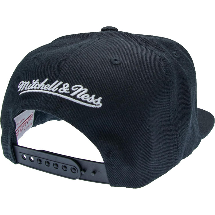 Кепка Mitchell & Ness NBA Flat Visor Snapback Chicago Bulls - унісекс, регульована