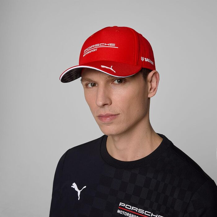 Кепка PUMA Porsche Motorsport з вигнутим козирком, логотипи Porsche Motorsport та спонсорів, червона