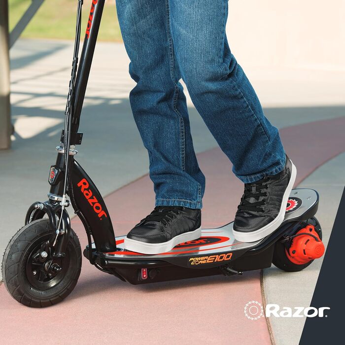 Дитячий електросамокат Razor Power Core E100, 100 Вт, з мотором у ступиці, надувне колесо 8'', швидкість до 18 км/год, до 60 хв їзди, для дітей від 8 років