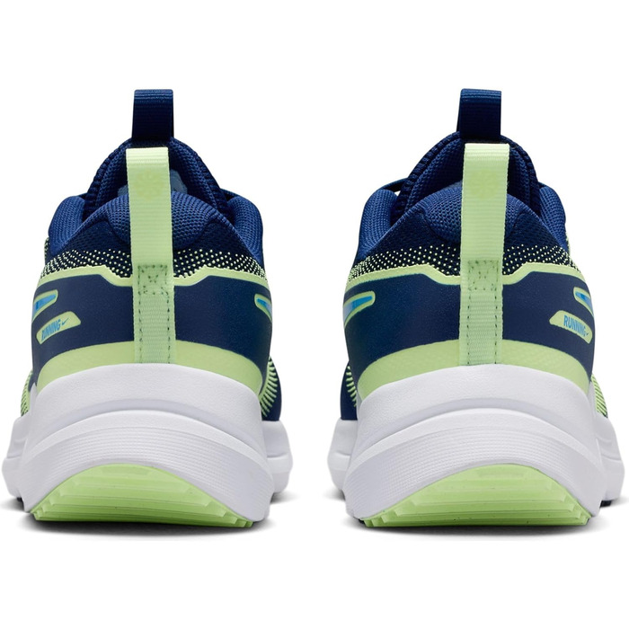 Дитячі кросівки Nike Cosmic Runner (GS) для бігу по місту, сині (38.5 EU)