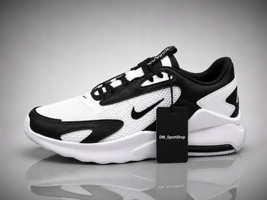 Жіночі кросівки Nike Air Max: зручне спортивне взуття для тренувань та щоденного носіння