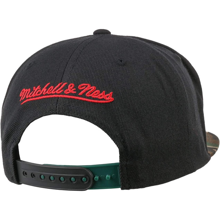 Кепка Mitchell & Ness Chicago Bulls Camo Чорна