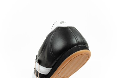 Кросівки Adidas Originals Taekwondo, чорні, JQ4775, р. 40 2/3