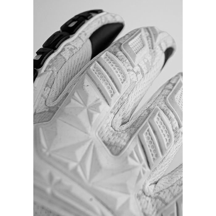 Воротарські рукавички Reusch Attrakt Freegel Grip Infinity для дорослих, внутрішній шов, для штучної трави, білі/чорні