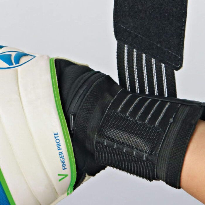 Воротарські рукавички JAKO Champ Supersoft чоловічі, розмір 8.5, чорні/неоново-зелені/сині