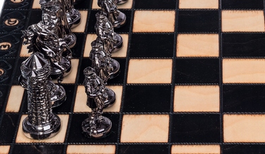 Великі дерев'яні середньовічні шахи, сріблясто-чорні, Chesscheck