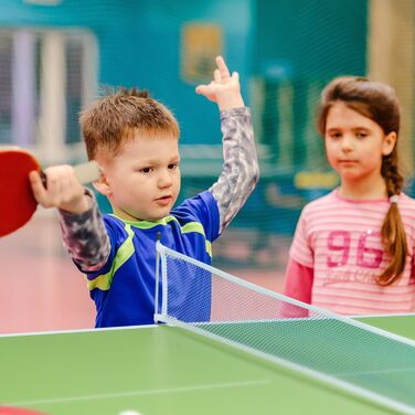 Складаний міні-стіл для настільного тенісу з сіткою – набір для пінг-понгу з 2 ракетками та 3 м'ячами, портативний, регульована висота, для використання в приміщенні та на вулиці